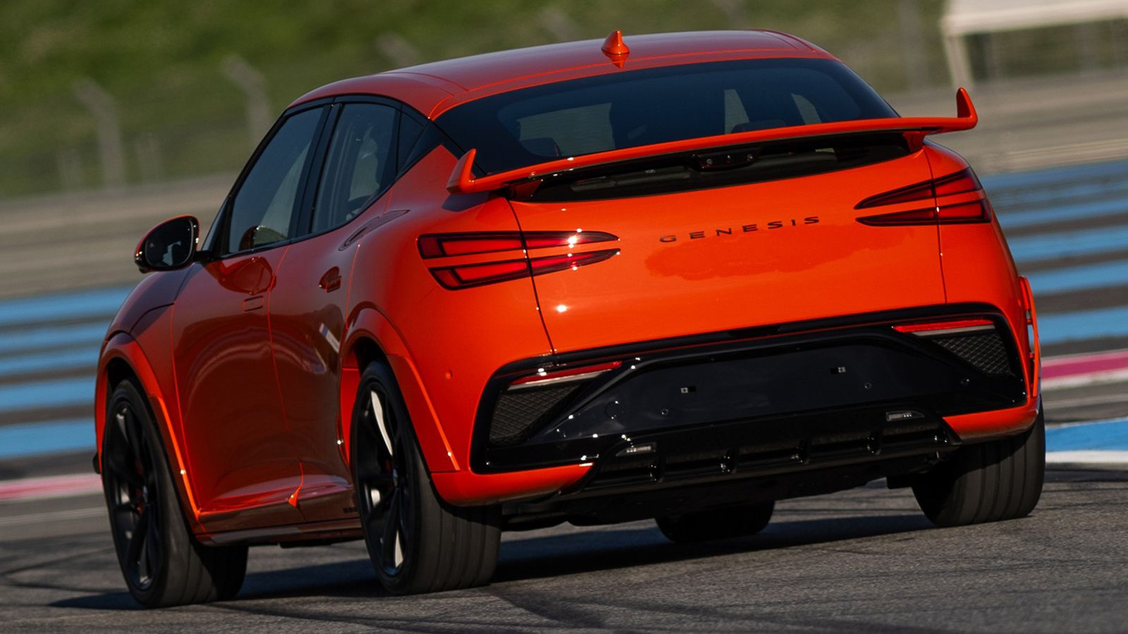 GV60 Magma: Το πρώτο «καυτό» ηλεκτρικό της Genesis με 650 άλογα!